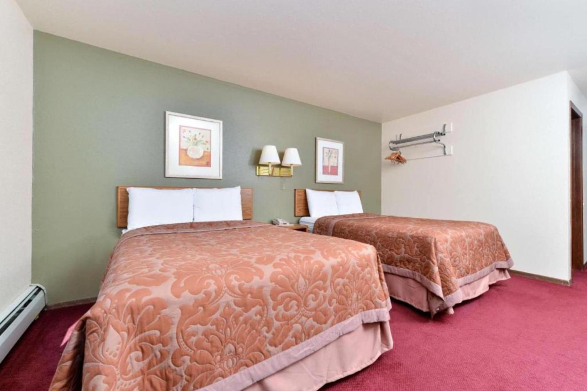 Love Hotels Staples By Oyo At Hwy 10 Mn Motley Ngoại thất bức ảnh